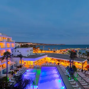https://limanaki-beach-suites.hotelsatayianapa.com